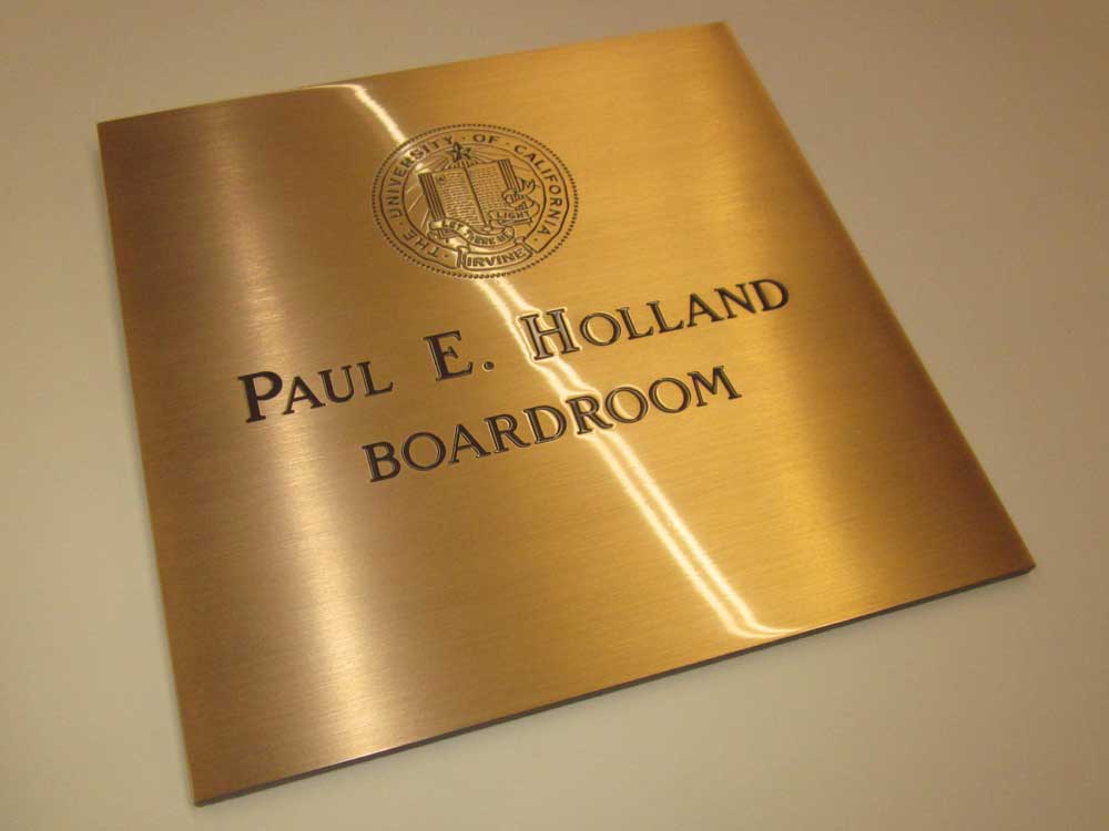 https://fouziintl.com/wp-content/uploads/2021/08/etched-brass-plaque-holland-boardroom-360x270-2.jpg